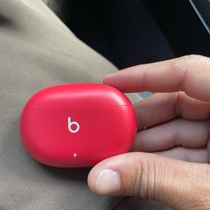 Beat studio pro buds